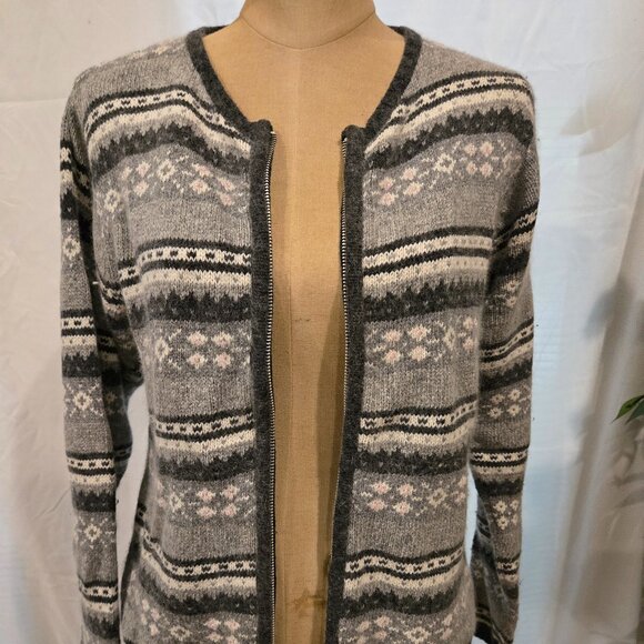 DRESS BARN ZIP UP SWEATER. ANGORA - Picture 5 of 9
